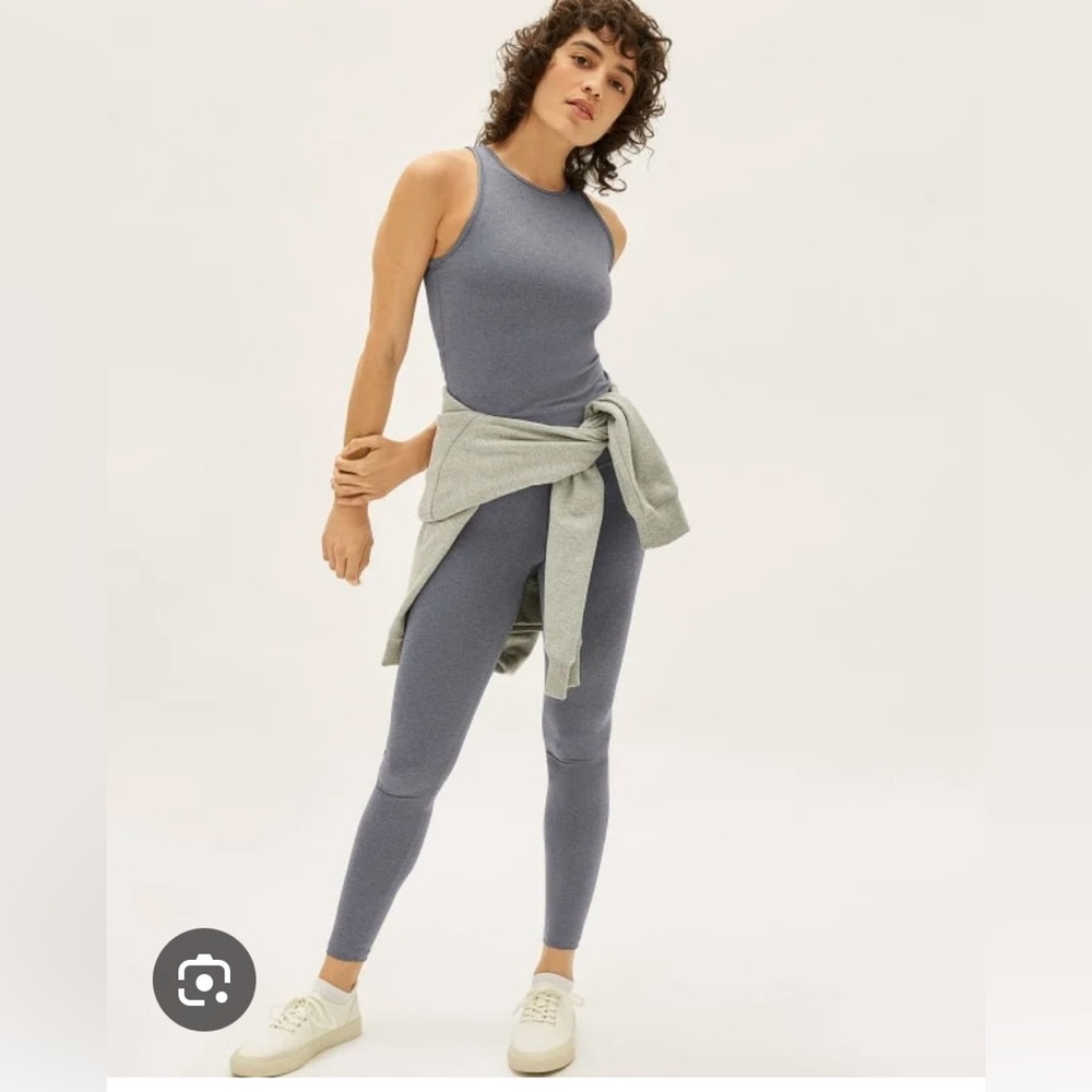 Everlane Perform Tank SZ M